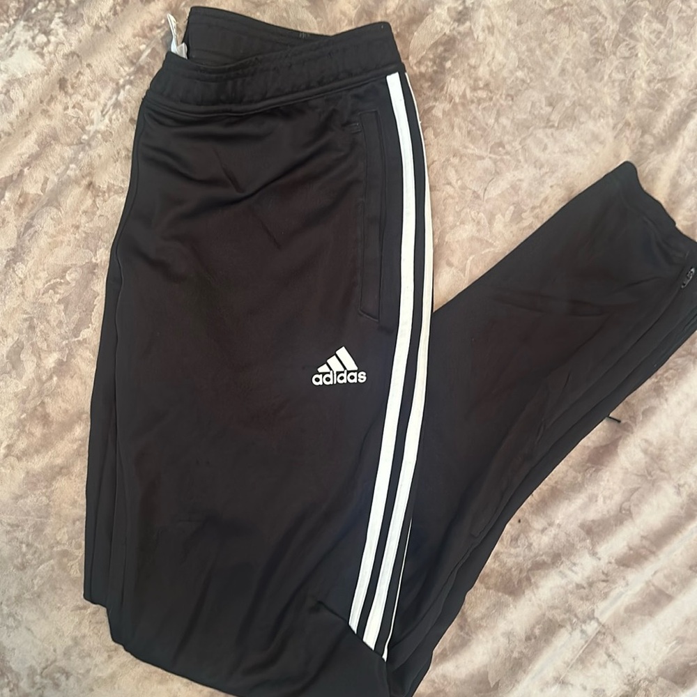 Women’s adidas joggers size medium
